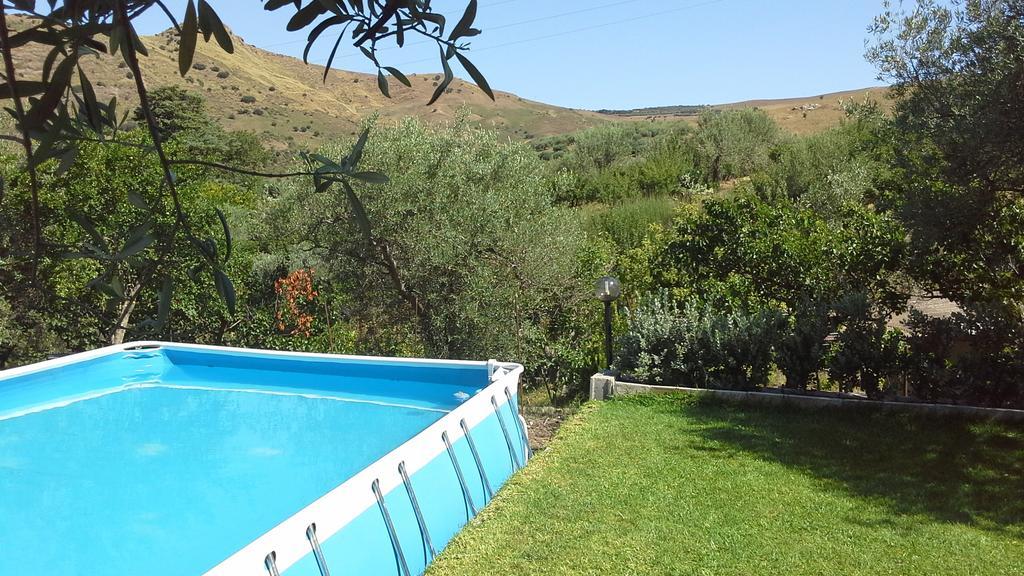 Willa Oasi Delle Madonie Scillato  Zewnętrze zdjęcie